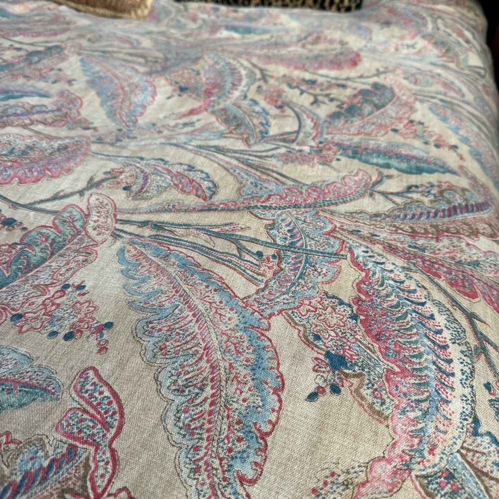 Lauren Ralph Lauren duvet cover w 2 euro shams. Elegant sophisticated bedroom - Picture 9 of 15